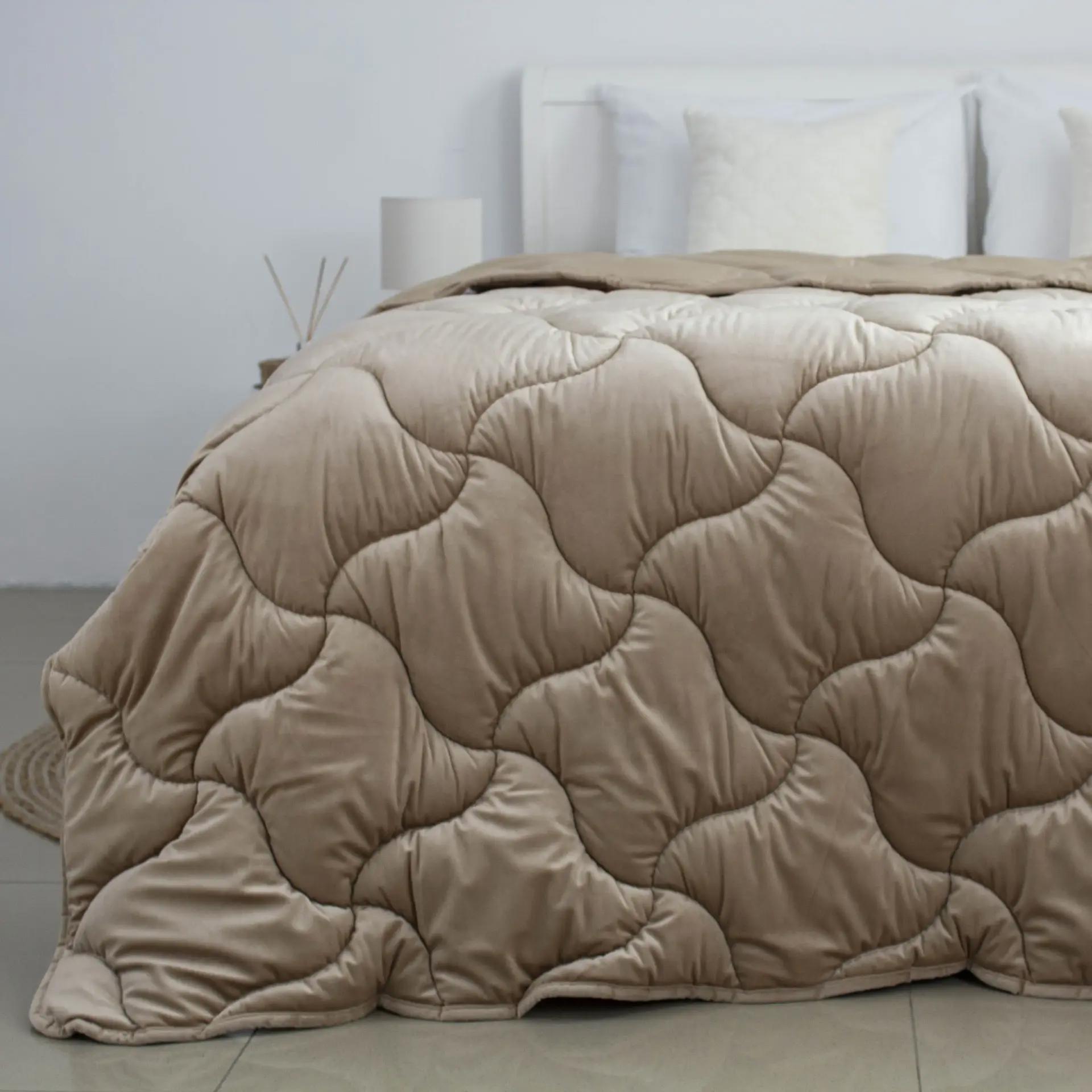 Ковдра всесезонна полуторна ТЕП VELOUR 150х210 см Золотий беж (1-04870_34480) - Фото 1