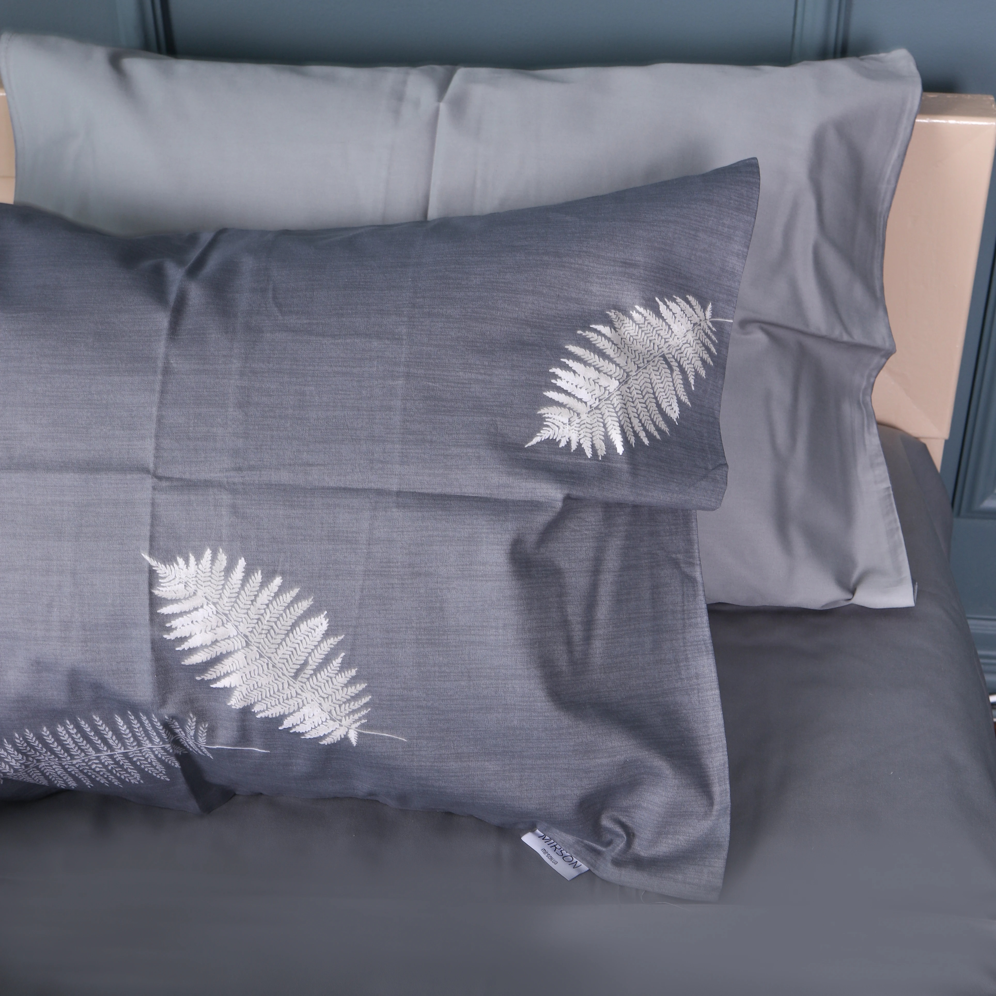 Наволочка MirSon 22-1425 Soft Foliage 70х70 см (2200011246093) - Фото 1