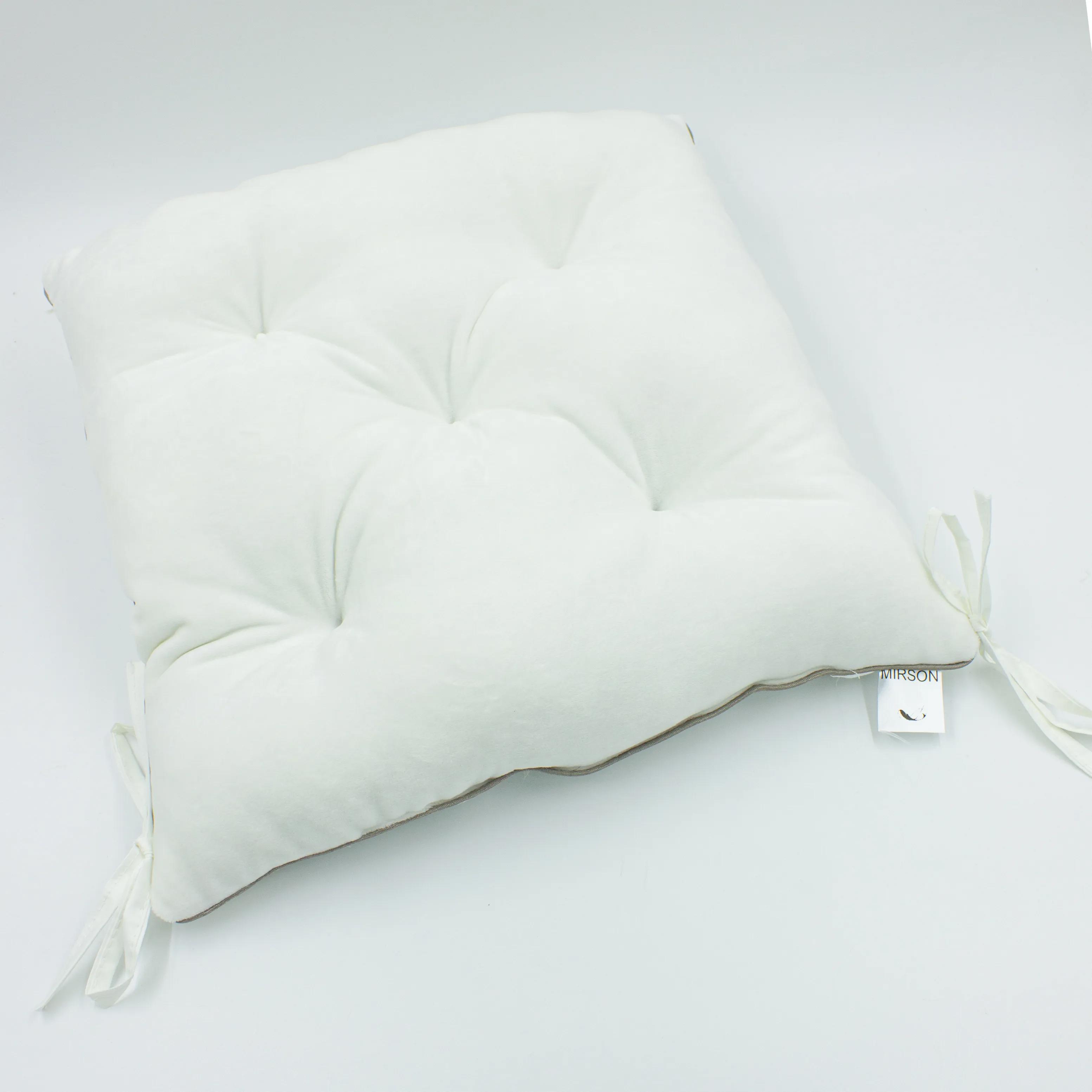 Купить Подушка для стула MirSon 28-0001 White Velvet 40х50 см (2200006275701) - Фото 1 Подушка для стула MirSon 28-0001 White Velvet 40х50 см (2200006275701) - Фото 1