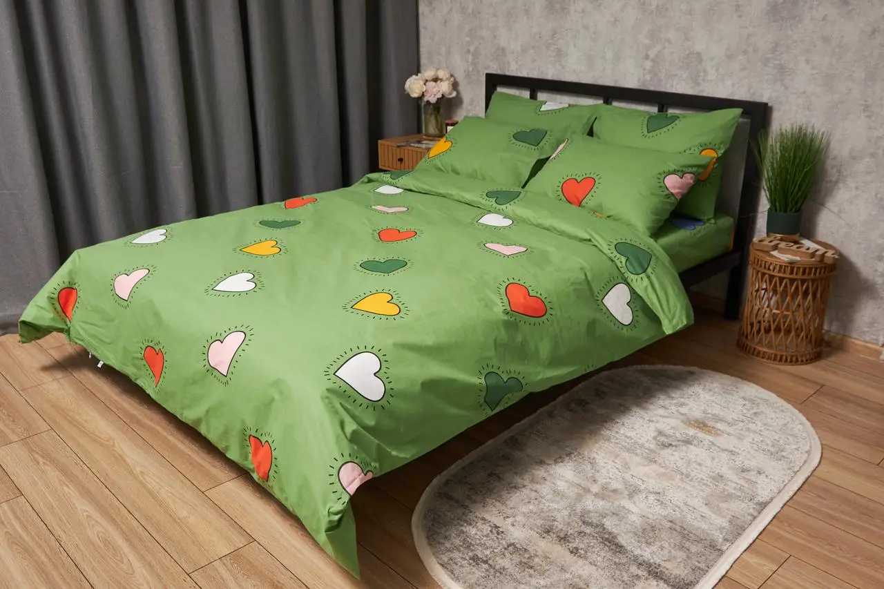Купить Комплект постельного белья Moon&Star Бязь Gold Люкс «Rainbow Hearts» King Size 220x240 см нав. 4х70х70 (MS-820005359) - Фото 1 Комплект постельного белья Moon&Star Бязь Gold Люкс «Rainbow Hearts» King Size 220x240 см нав. 4х70х70 (MS-820005359) - Фото 1