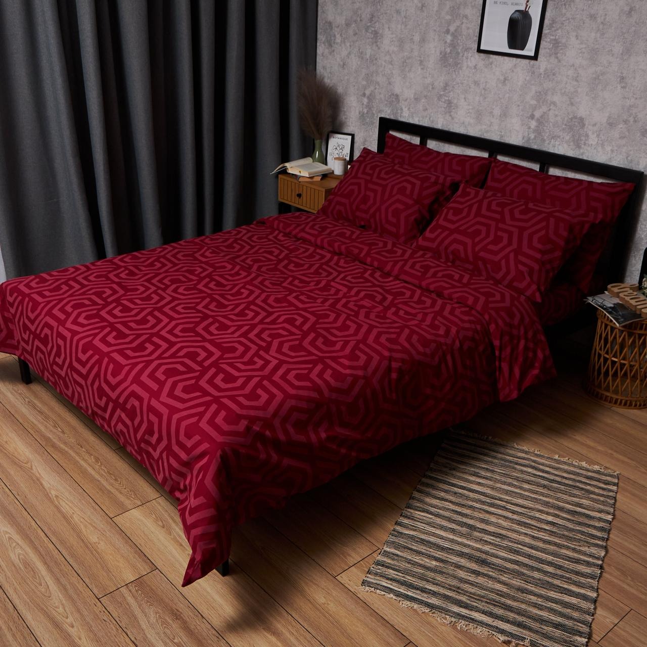 Купити Комплект постільної білизни Moon&Star Бязь Gold Люкс Burgundy Charm 143х210х2 нав. 4х50х70 (MS-820006118) - Фото 1 Комплект постільної білизни Moon&Star Бязь Gold Люкс Burgundy Charm 143х210х2 нав. 4х50х70 (MS-820006118) - Фото 1