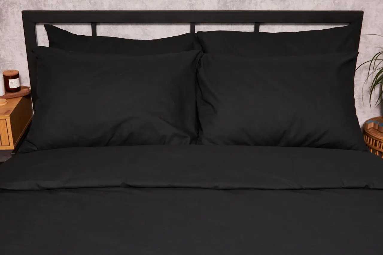 Купити Наволочка Moon&Star Бязь Gold Люкс Black 50х70 2 шт. (MS-840000003) - Фото 1 Наволочка Moon&Star Бязь Gold Люкс Black 50х70 2 шт. (MS-840000003) - Фото 1