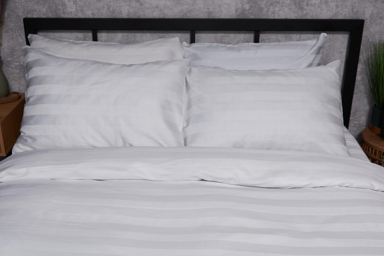 Купити Наволочка Moon&Star набір Satin Stripe Royal White 50х50 2 шт. (MS-840000392) - Фото 1 Наволочка Moon&Star набір Satin Stripe Royal White 50х50 2 шт. (MS-840000392) - Фото 1