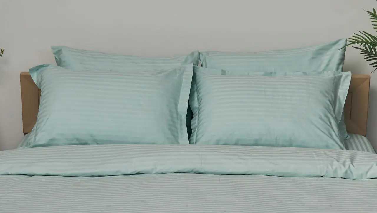 Наволочка Moon&Star Satin Stripe Stripe Mint 60х60 см 2 шт. (MS-840000418) - Фото 1