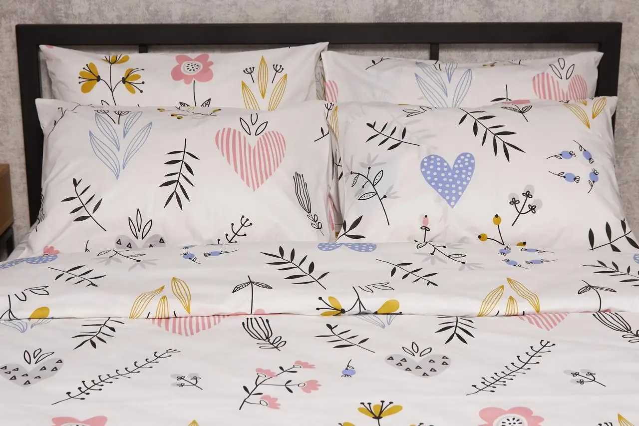 Купити Наволочка Moon&Star Бязь Gold Люкс Painting 50х70 2 шт. (MS-840000735) - Фото 1 Наволочка Moon&Star Бязь Gold Люкс Painting 50х70 2 шт. (MS-840000735) - Фото 1