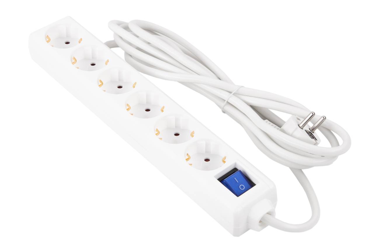 Удлинитель 220В 2E 6 розеток 3 м White (2E-U06ESM3WH) - Фото 1