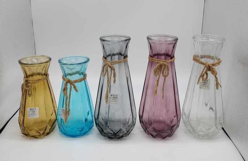 Купить Ваза Viva CEDAR 18 см в ассортименте (6841657) - Фото 1 Ваза Viva CEDAR 18 см в ассортименте (6841657) - Фото 1