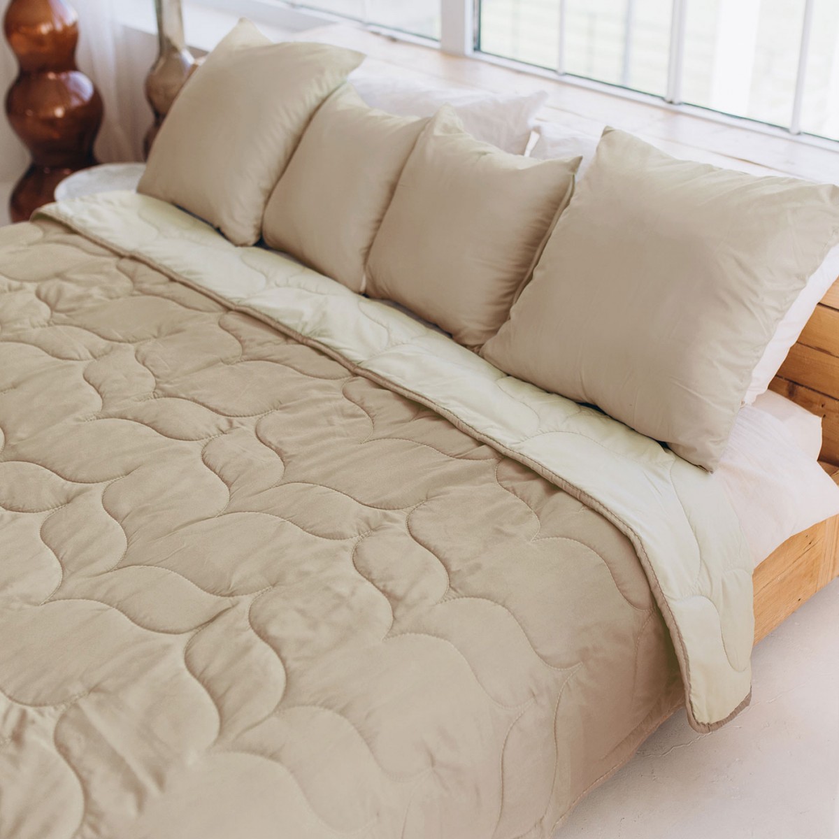 Купить Покрывало двуспальное Sonex Tahiti двухстороннее 220х240 см Коричнево-бежевое (SO102521) - Фото 1 Покрывало двуспальное Sonex Tahiti двухстороннее 220х240 см Коричнево-бежевое (SO102521) - Фото 1