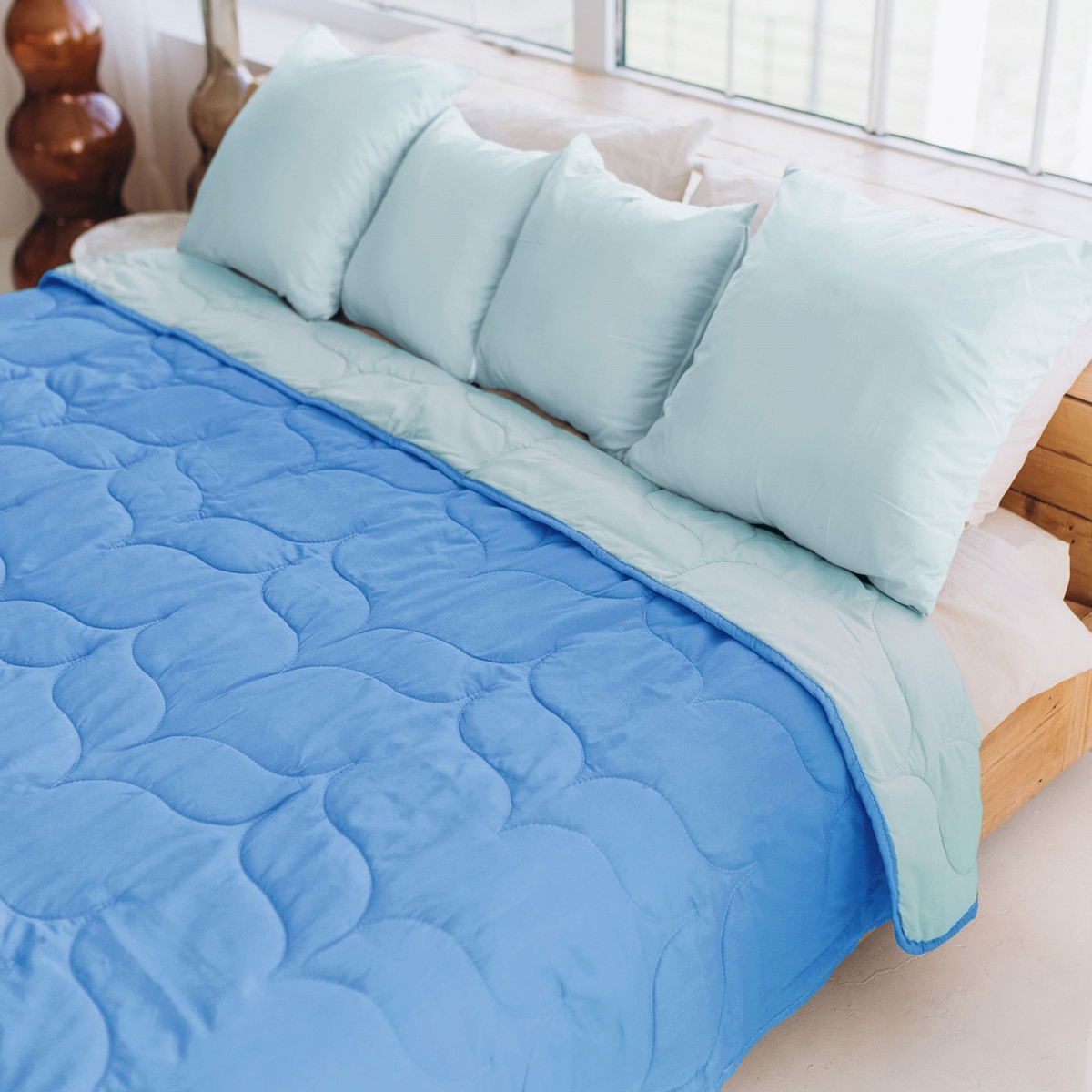 Купить Покрывало двуспальное Sonex Tahiti двухстороннее 220х240 см Сине-голубое (SO102523) - Фото 1 Покрывало двуспальное Sonex Tahiti двухстороннее 220х240 см Сине-голубое (SO102523) - Фото 1