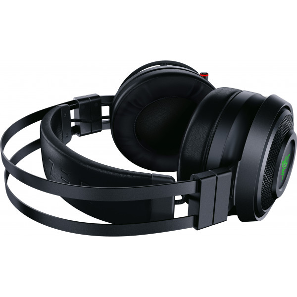 Фото - Гарнитура беспроводная игровая Razer Nari (RZ04-02680100-R3M1)