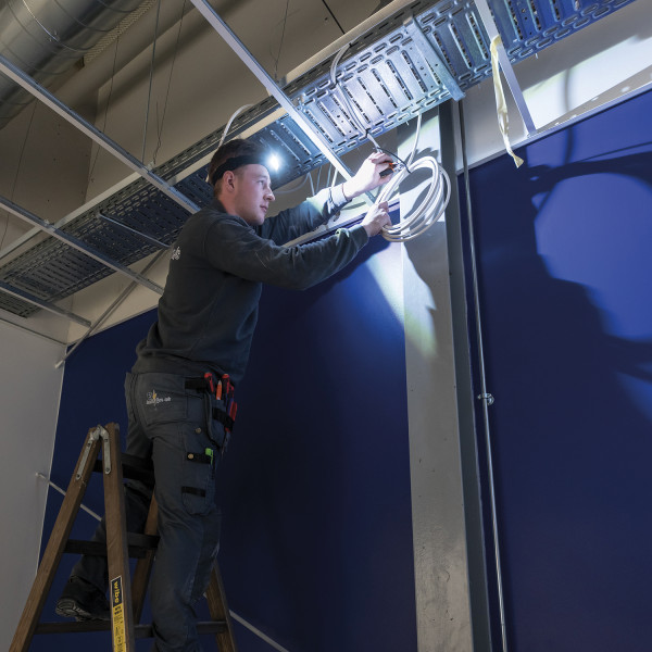 Фото - Фонарь SCANGRIP HEAD LITE A 03.5670 (Бер.70)