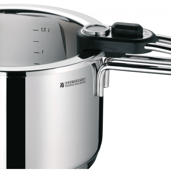 Фото - Кастрюля WMF 792816040 1.5л, 18 см