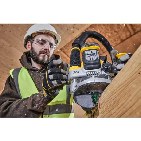 Фото - Фрезер DeWALT DCW620NT