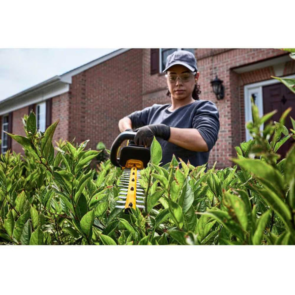 Фото - Кусторез DeWALT XR FLEXVOLT 54 В Li-lon 9/3 Аг (DCMHT573X1)