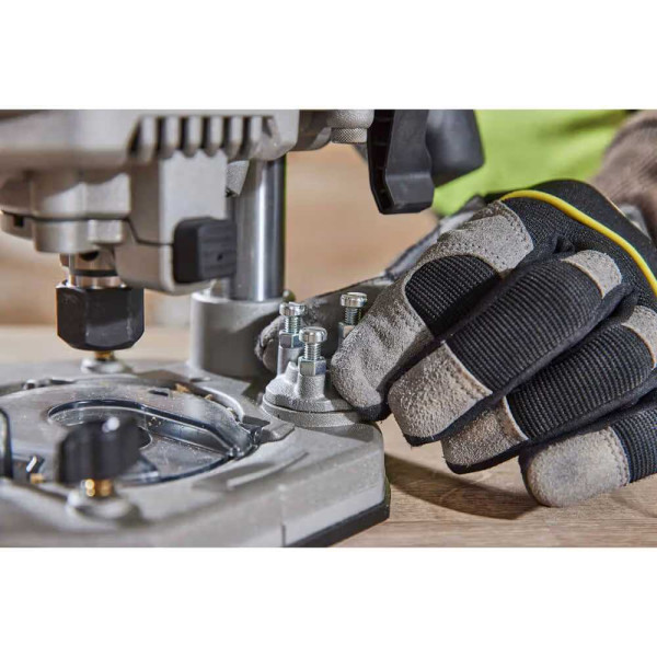 Фото - Фрезер DeWALT DCW620NT