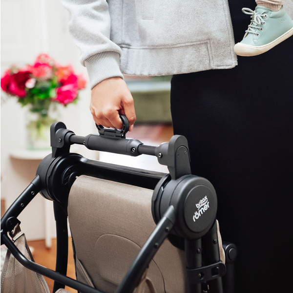 Фото - Коляска прогулочная Britax-Romer RIO Urban Olive (2000041615)