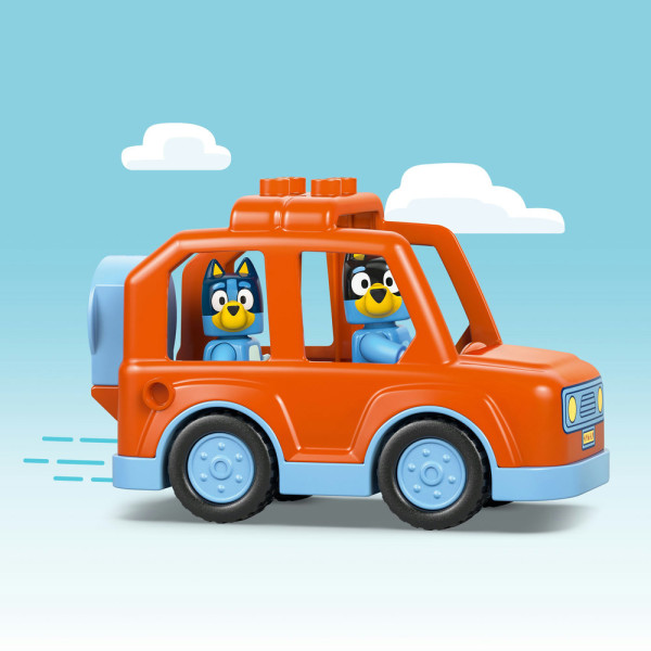 Фото - Конструктор LEGO DUPLO Bluey Путешествие с мороженым с Блуи (10458)