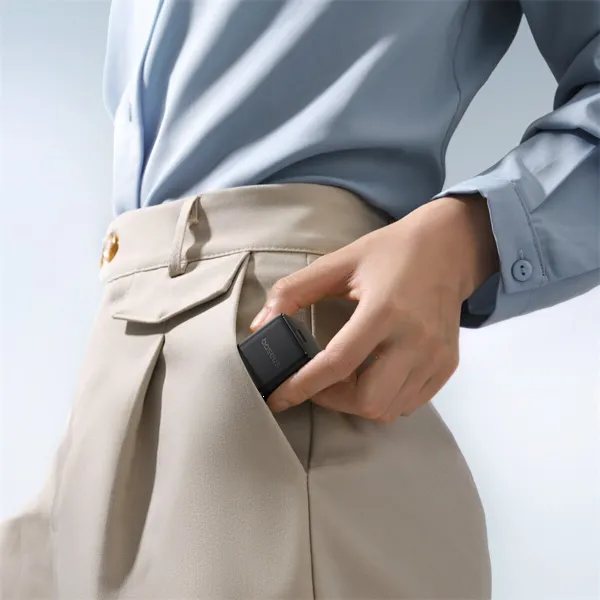 Фото - Сетевое зарядное устройство Baseus Palm Fast Charger 1C 20W EU Cluster Black (P10111602113-01)