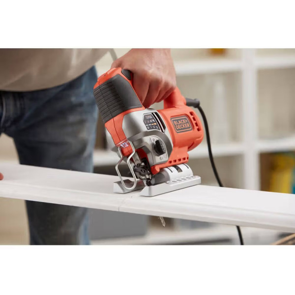 Фото - Электролобзик Black&Decker BES610