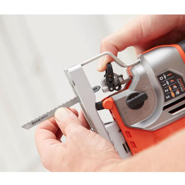 Фото - Электролобзик Black&Decker BES610