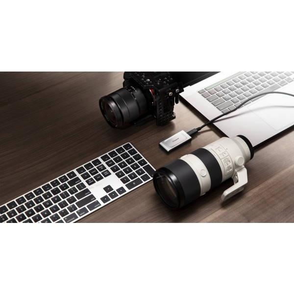 Фото - SSD-накопитель внешний Kingston XS2000 2TB USB 3.2 Type-C 2x2 IP55 3D NAND (SXS2000/2000G)