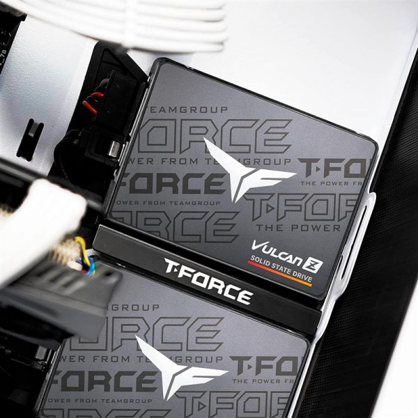 Фото - SSD-накопитель внутренний Team Vulcan Z 2.5" 512GB SATAIII 3D TLC (T253TZ512G0C101)