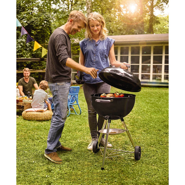 Фото - Мангал для пикника Weber Classic Kettle 47 см (1241304)