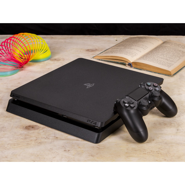 Фото - Игровая приставка PlayStation 4 1ТВ (Horizon Zero Dawn (Complete Edition) & Detroit & The Last of Us&PS Plus)