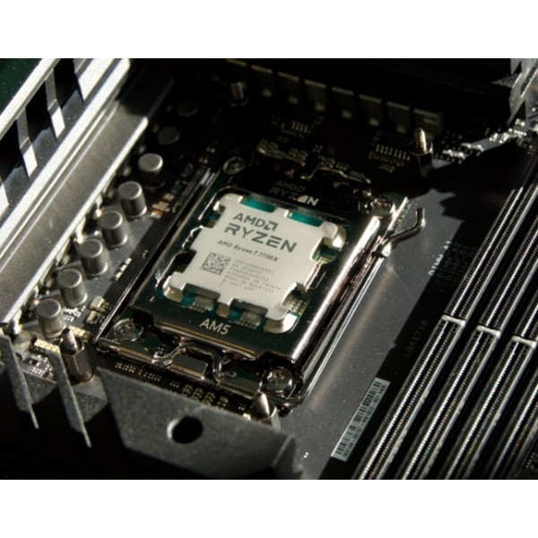 Фото - Процессор AMD Ryzen X8 R7-7700X (100-000000591)