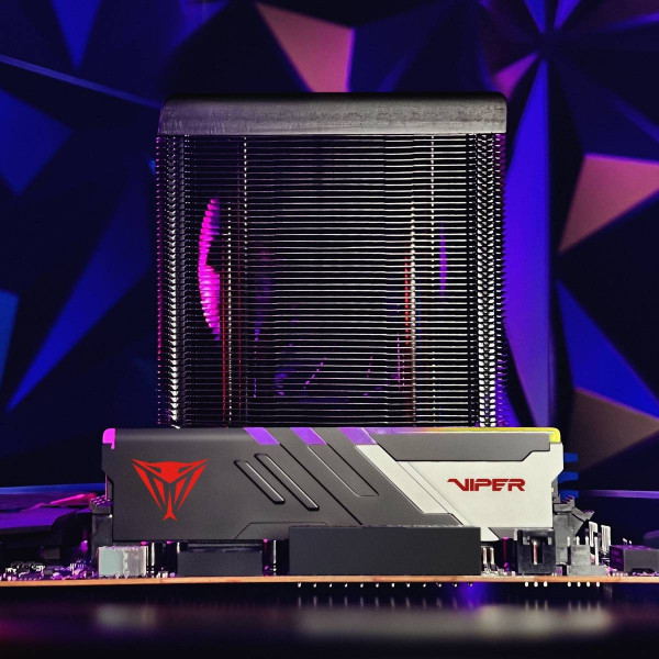 Фото - Память DDR Patriot DDR5 2x16GB/7000 Viper Venom RGB (PVVR532G700C32K)