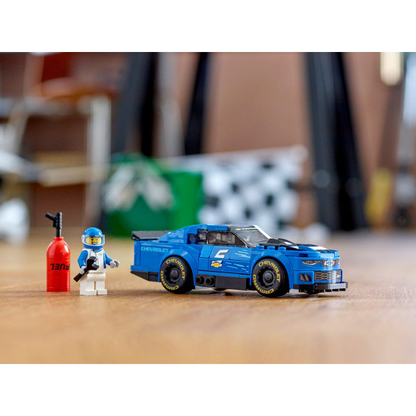 Фото - Конструктор LEGO Speed Champions Гоночный автомобиль Chevrolet Camaro ZL1 (75891)