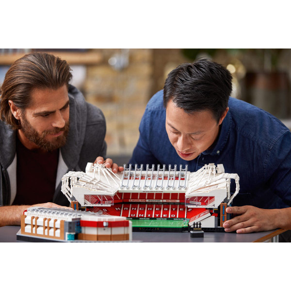 Фото - Конструктор LEGO Creator Стадион Олд Траффорд Манчестер Юнайтед (10272)