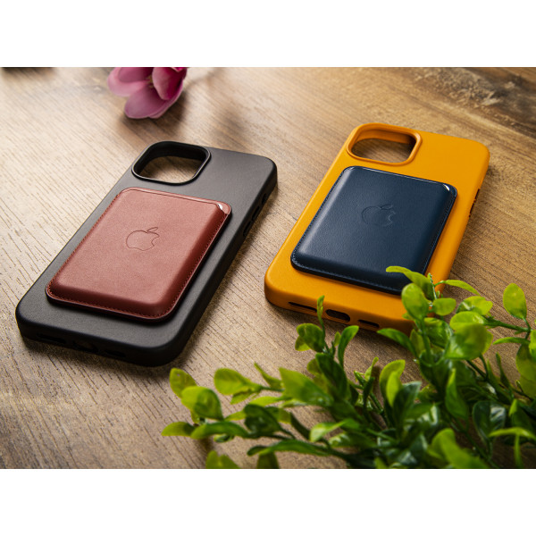 Фото - Чехол для смартфона Apple iPhone Leather Wallet with MagSafe - Baltic Blue (MHLQ3)
