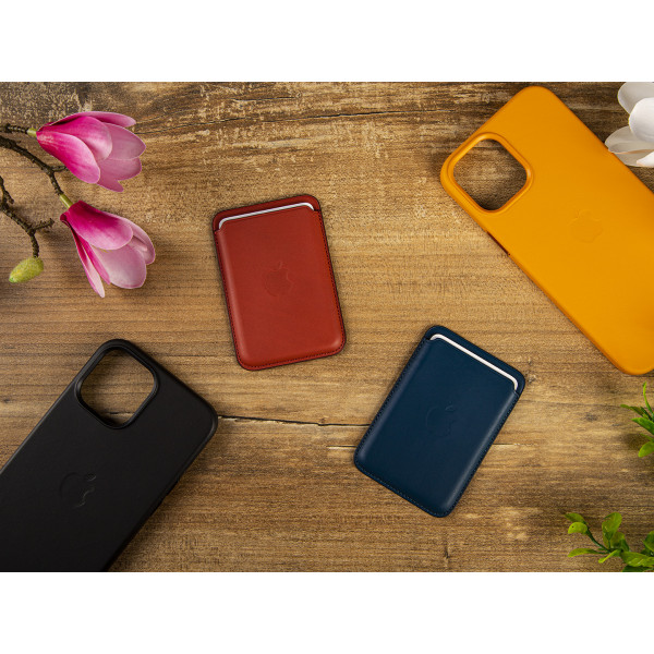 Фото - Чехол для смартфона Apple iPhone Leather Wallet with MagSafe - Baltic Blue (MHLQ3)