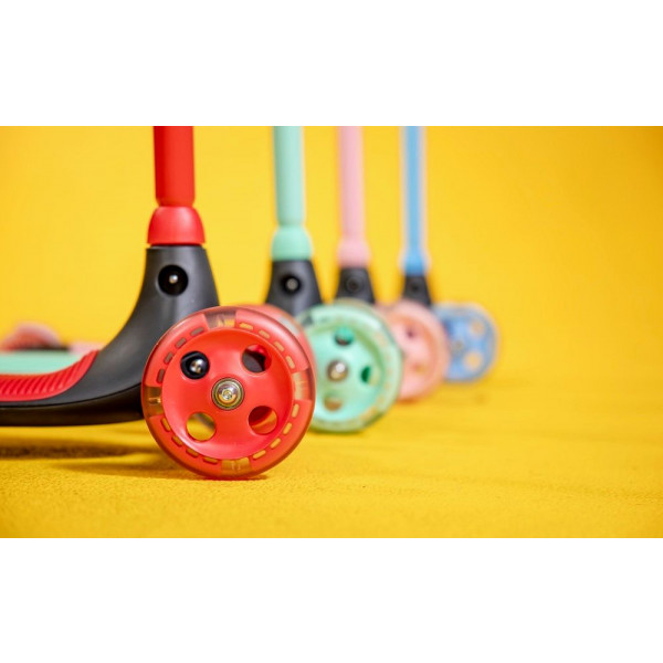 Фото - Трёхколёсный самокат YVolution YGlider Kiwi Красный (Y101258)