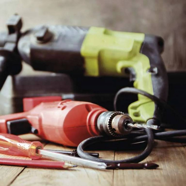 Фото - Удлинитель 220В EMOS на катушке P092501, 4 розетки, 50 м, ПВХ