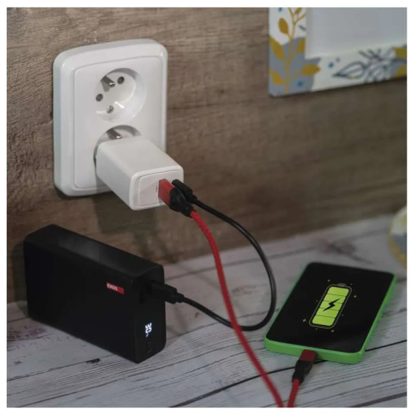 Фото - Сетевое зарядное устройство EMOS V04G45 1xUSB-A, 1xUB-C 20W 220V PD (V04G45)