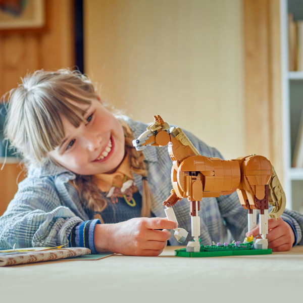 Фото - Конструктор LEGO Creator Прекрасная лошадь (31166)
