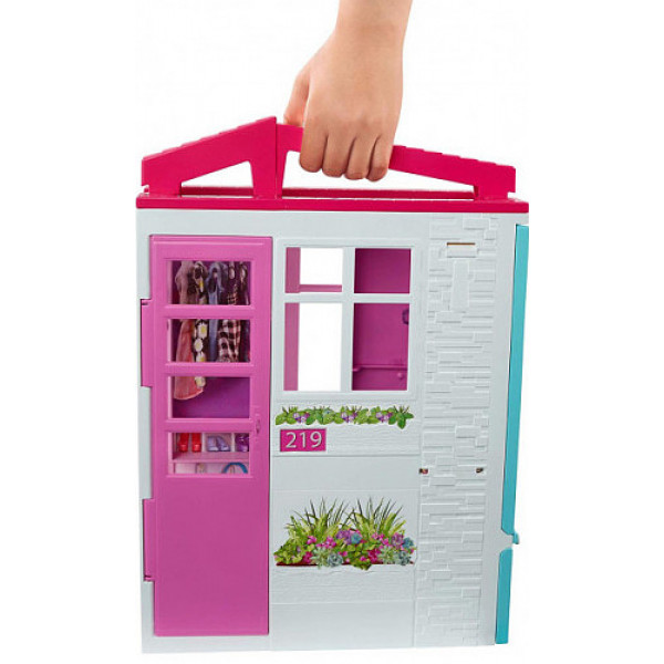 Фото - Мебель и домики для куклы Barbie Портативный домик (FXG54)