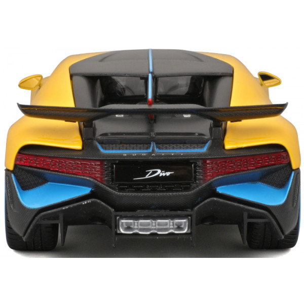 Фото - Коллекционная машинка 1:24 Maisto Bugatti Divo (31526 yellow)