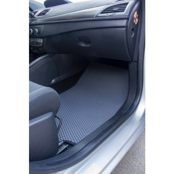 Фото - Коврики из экокожи в салон авто передние EVAtech для Megane (III) 5-doors MT Renault 2008-2016 3 поколение Htb EU RT32111ALZ2RN2BBB