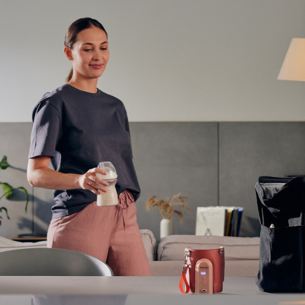 Фото - Подогреватель детских бутылочек дорожный Lionelo Thermup Go Evo Coral Pink