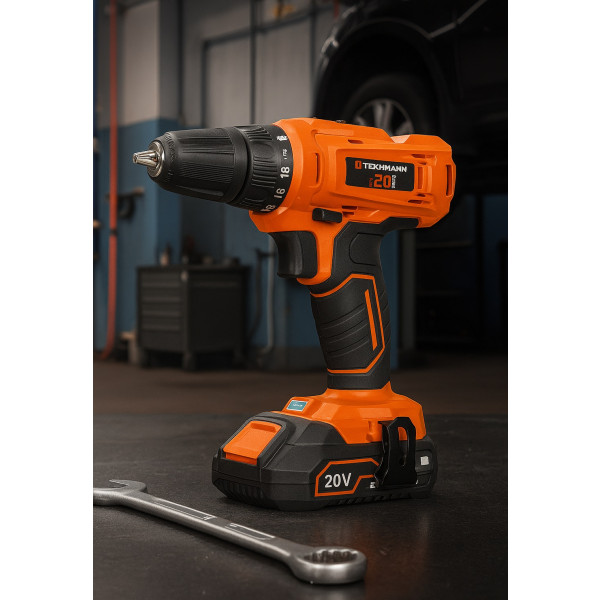 Фото - Дрель-шуруповерт Tekhmann TCD-30/i20 KIT (873399)