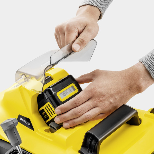 Фото - Газонокосилка аккумуляторная Karcher LMO 3-18 Battery Set 18/5) (1.445-411.0)