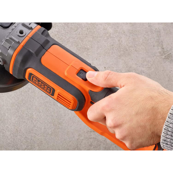 Фото - Болгарка Black&Decker BCG720N