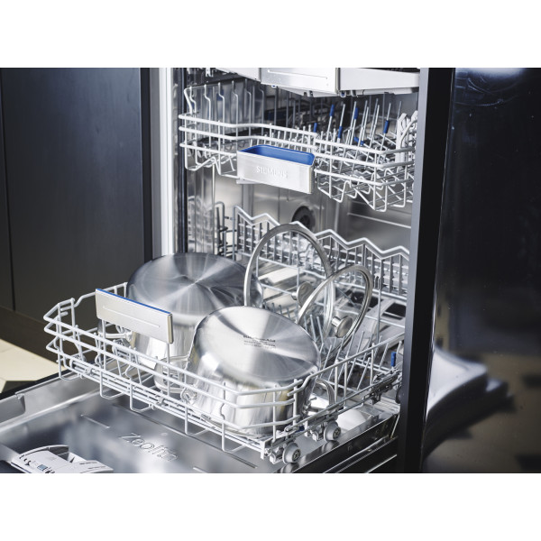 Фото - Набор посуды KitchenAid SSS 8 пр. 16/18/20 см, 1,49/2,13/3,11 л, 20+28 см (CC004221-001)