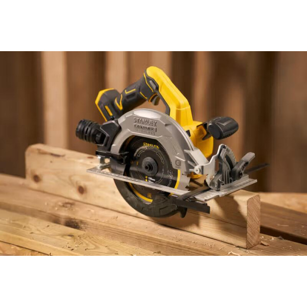 Фото - Циркулярная пила Stanley FatMax (SFMCS550B)