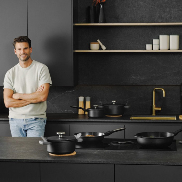 Фото - Сковорода ВОК Berghoff 3950581 LEO Phantom 30 см