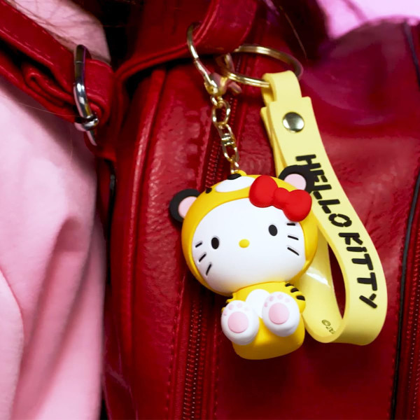 Фото - Игровая фигурка-сюрприз #sbabam Hello Kitty – КАРНАВАЛ ХЕЛЛОУ КИТТИ (в ассорт.) (5/CN24)