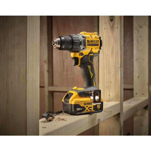 Фото - Дрель-шуруповерт DeWALT DCD794P2T